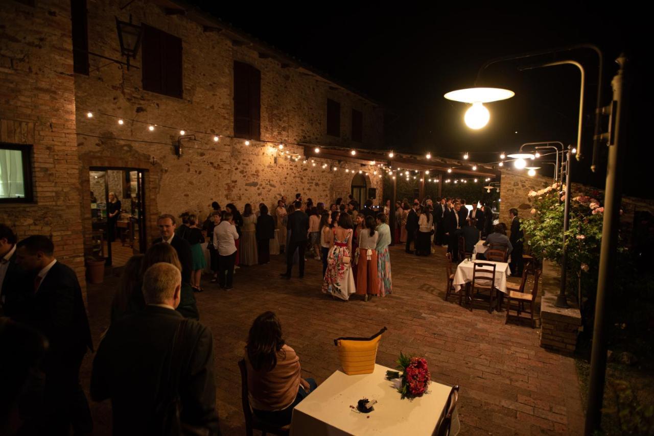 Albergo Ristorante Da Vestro Monticiano Dış mekan fotoğraf