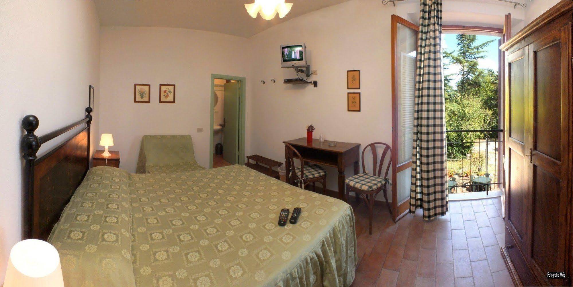 Albergo Ristorante Da Vestro Monticiano Dış mekan fotoğraf