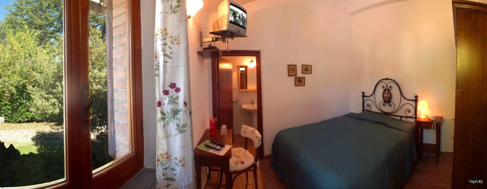 Albergo Ristorante Da Vestro Monticiano Dış mekan fotoğraf