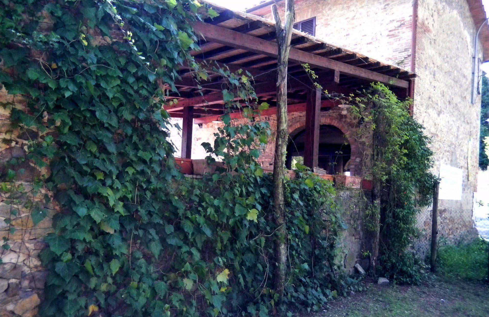 Albergo Ristorante Da Vestro Monticiano Dış mekan fotoğraf